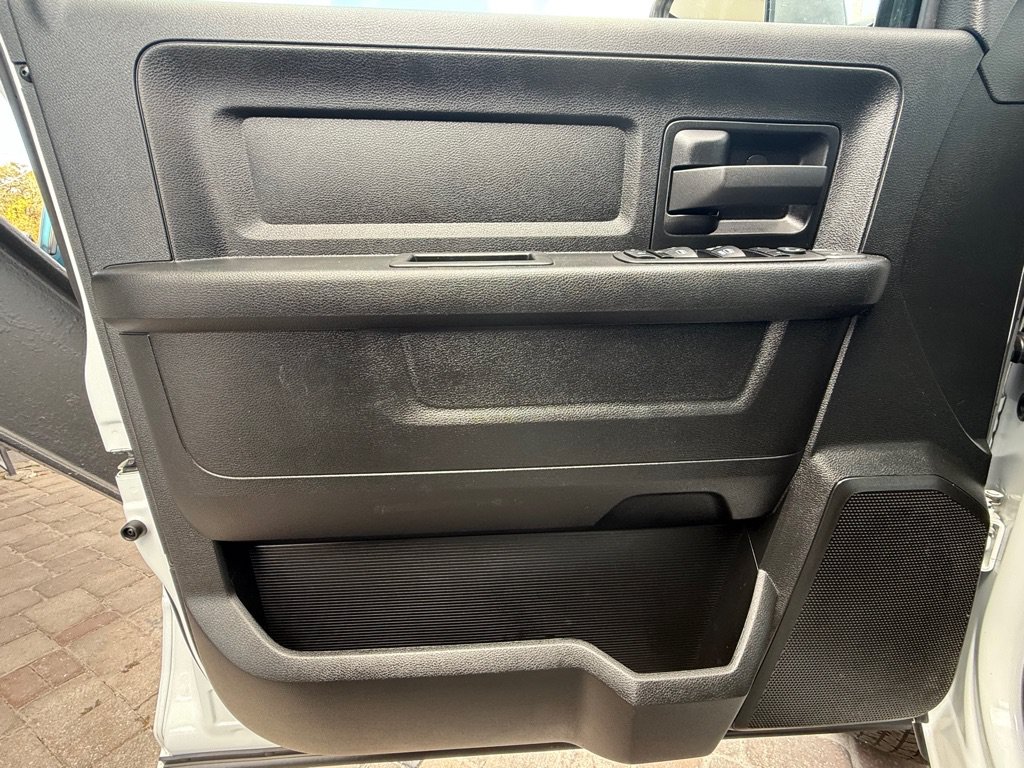 Used 2023 RAM 3500 Tradesman RWD image 17