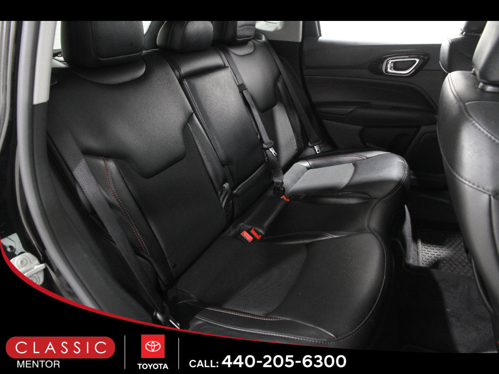 Used 2022 Jeep Compass Trailhawk w/ Trailhawk Convenience Group AWD/4WD image 16
