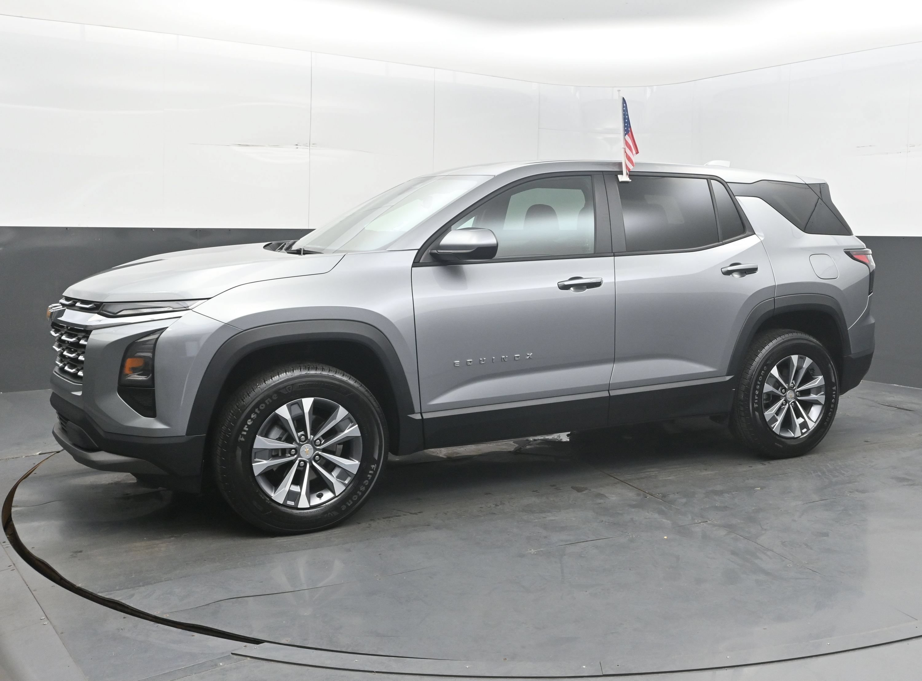 Used 2026 Chevrolet Equinox LT FWD image 5