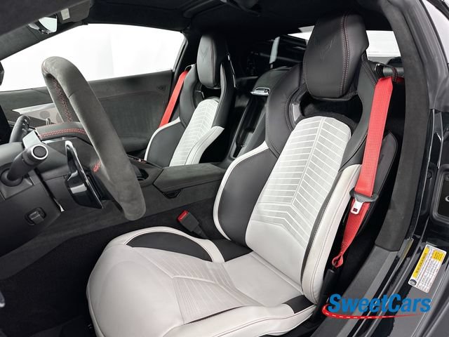 Used 2023 Chevrolet Corvette Stingray Premium Cpe w/ Z51 Performance Package RWD image 11