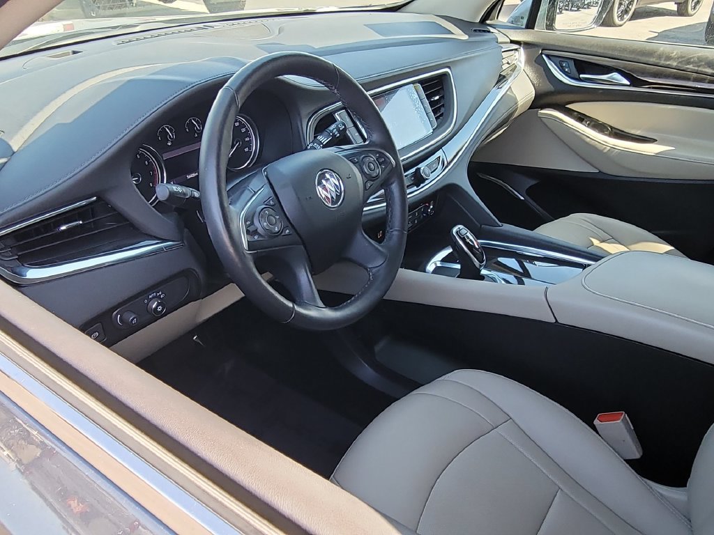 Used 2021 Buick Enclave Premium w/ Sun and Sites Package AWD/4WD image 10
