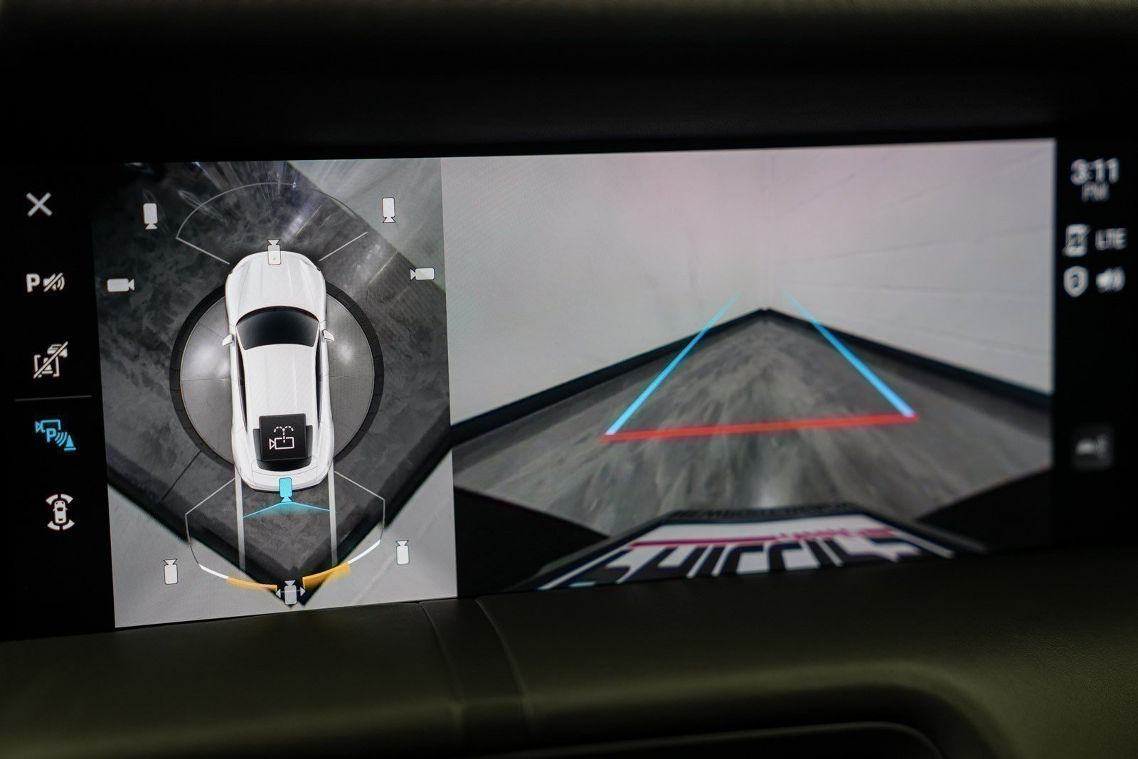 Used 2022 Porsche Taycan Turbo S image 30