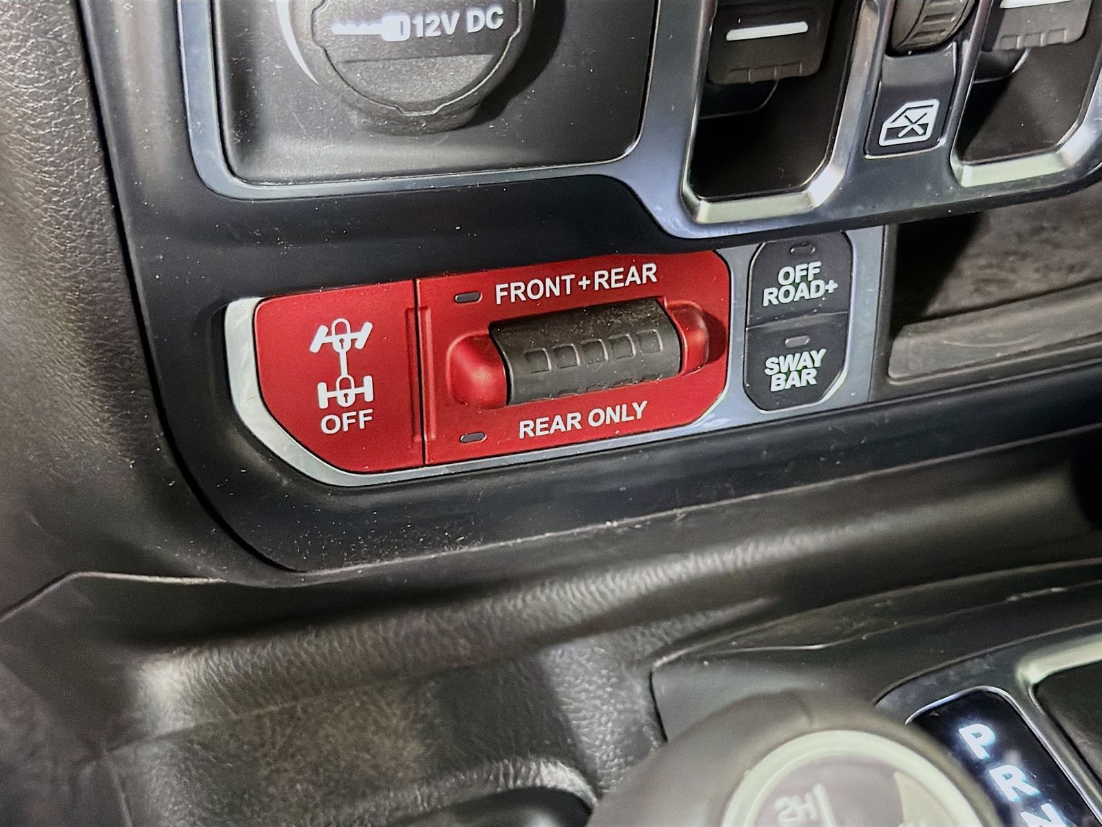 Used 2025 Jeep Wrangler Unlimited Rubicon 4xe AWD/4WD image 18