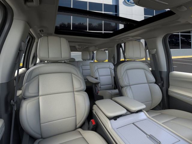 New 2025 Lincoln Navigator L Reserve image 10