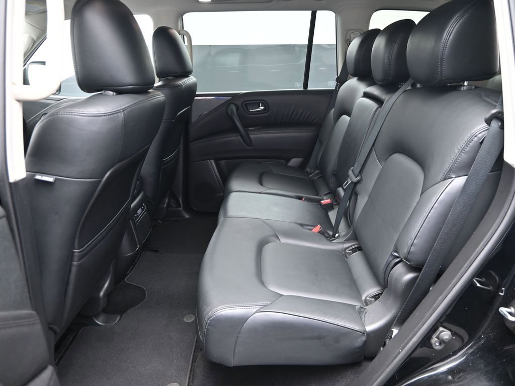 Used 2024 Nissan Armada SV image 12