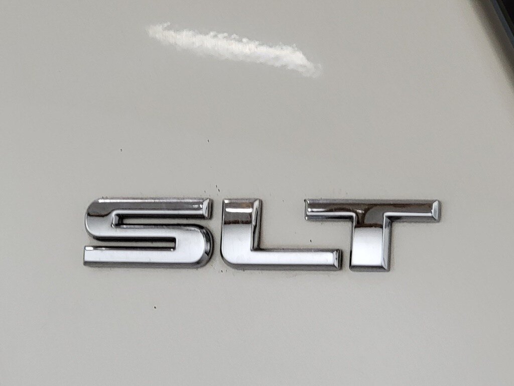 Used 2014 GMC Yukon SLT w/ SLT Chrome Package AWD/4WD image 10