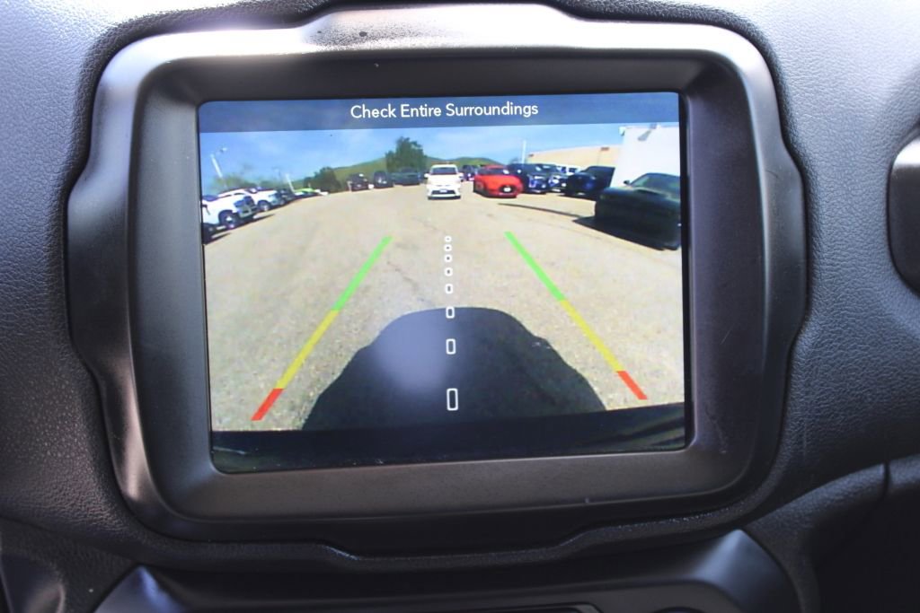 Used 2018 Jeep Renegade Altitude w/ UConnect 8.4 Nav Group image 19