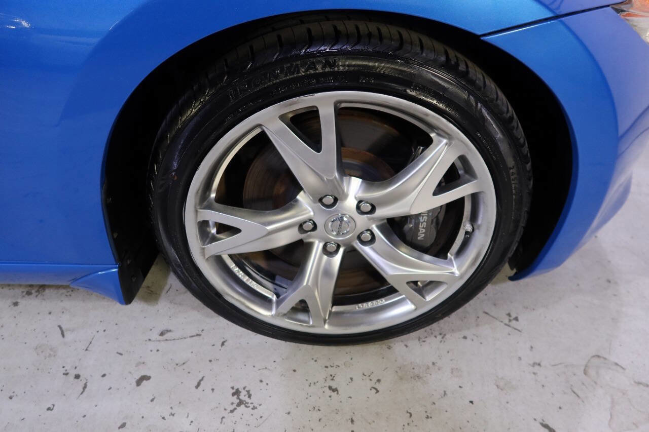 Used 2009 Nissan 370Z Touring w/ Sport Pkg image 33