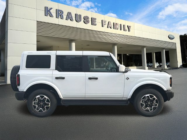 New 2026 Ford Bronco Outer Banks AWD/4WD image 9