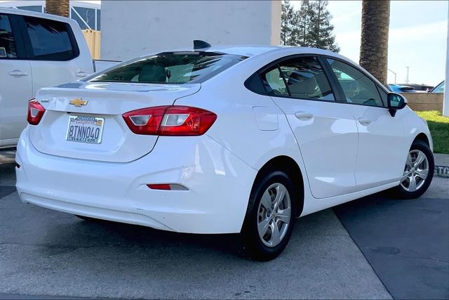 Used 2017 Chevrolet Cruze LS image 13