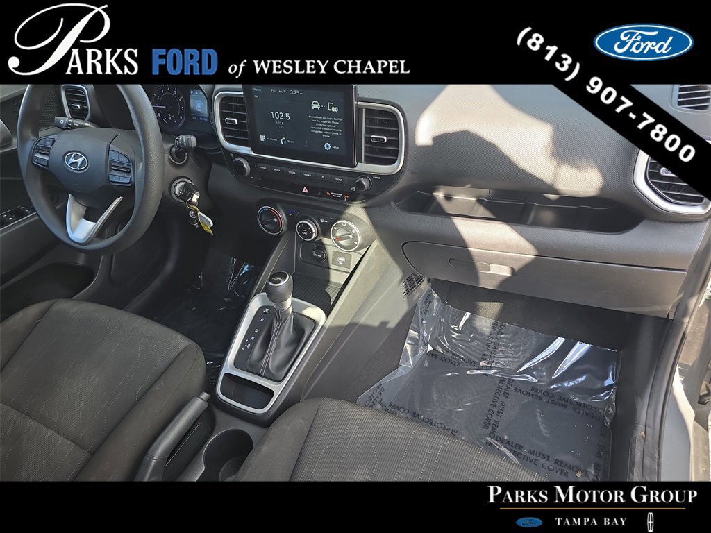 Used 2020 Hyundai Venue SE image 9