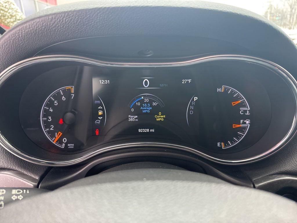 Used 2018 Jeep Grand Cherokee Altitude image 36