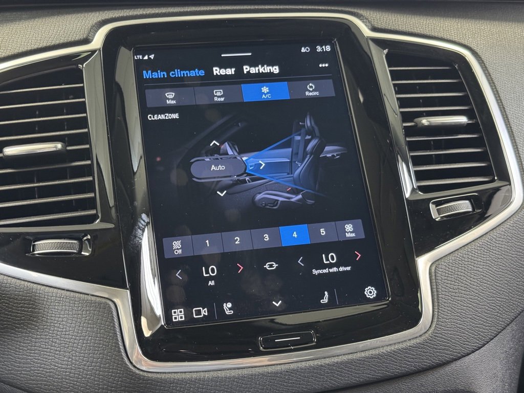 Used 2024 Volvo XC90 B5 Plus image 41