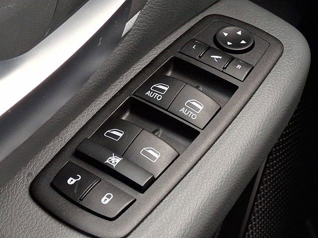 Certified 2022 RAM 1500 Big Horn image 30