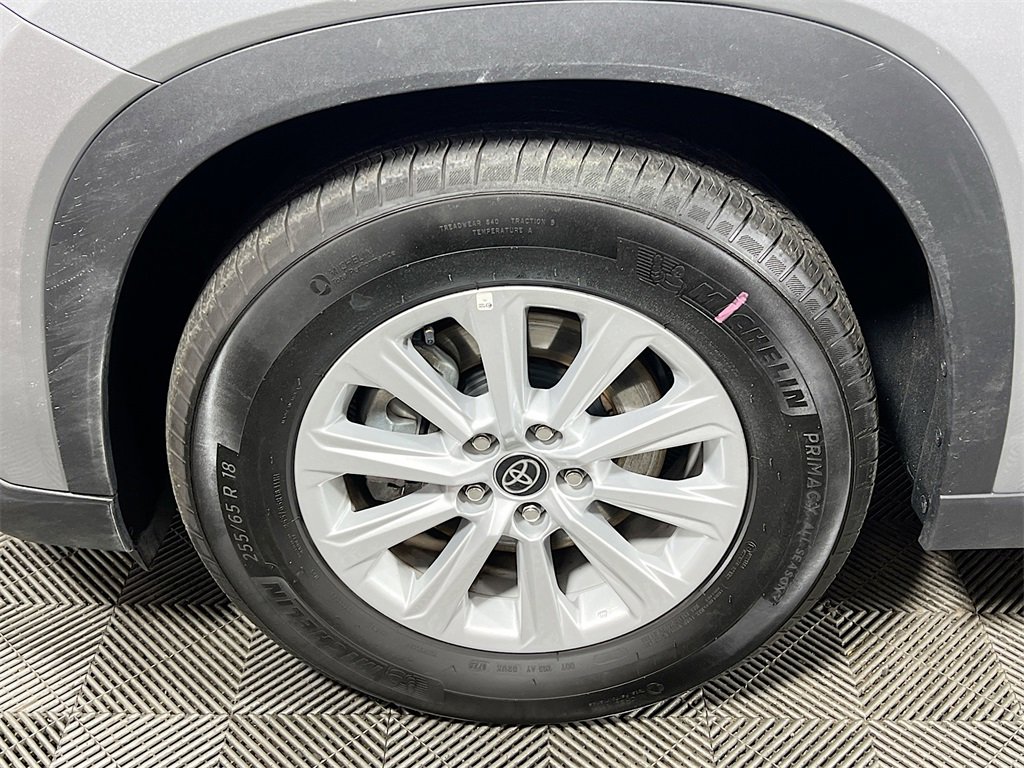 Certified 2025 Toyota Grand Highlander AWD image 29
