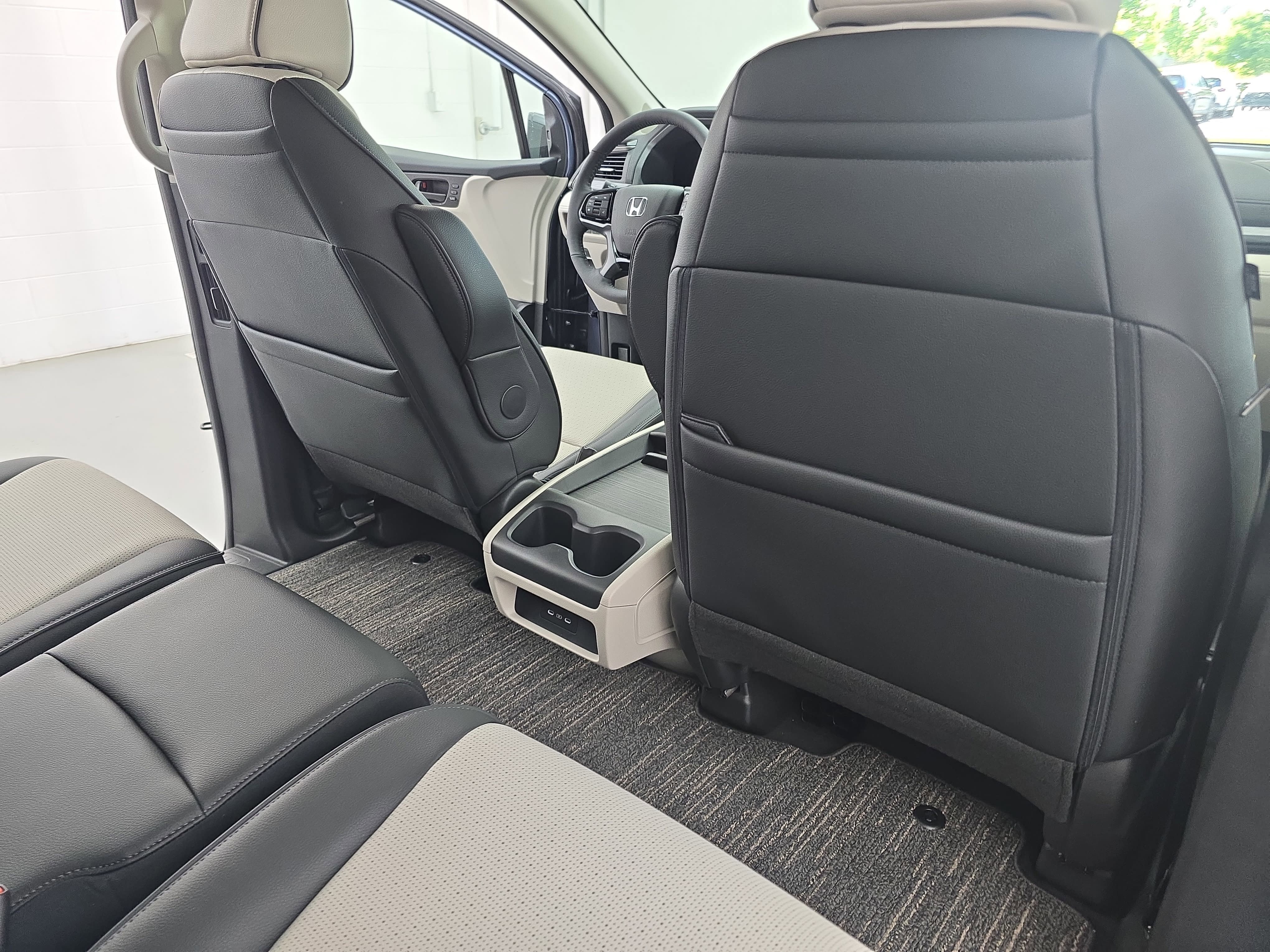 New 2026 Honda Odyssey Elite image 11