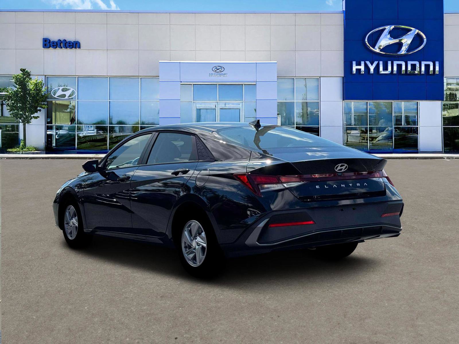 New 2026 Hyundai Elantra SE FWD image 5