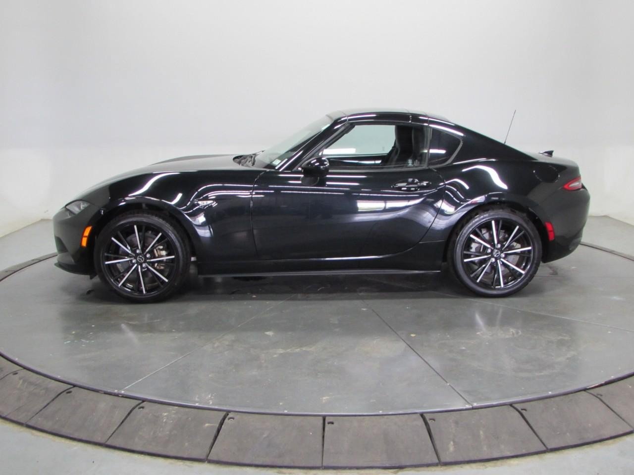 Used 2025 MAZDA MX-5 Miata RF Grand Touring RWD image 4