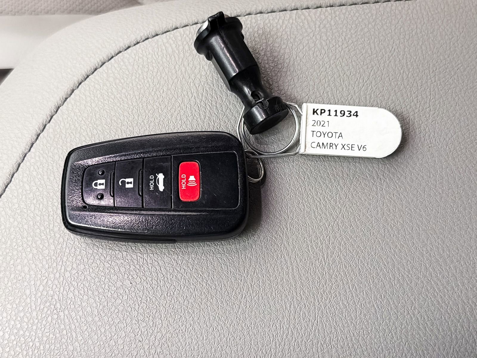 Used 2021 Toyota Camry XSE w/ Navigation Package FWD image 32