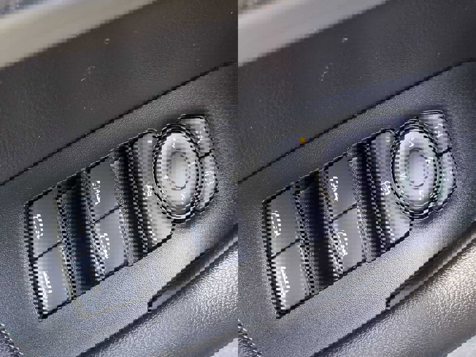 Used 2025 Chevrolet Blazer LT image 11