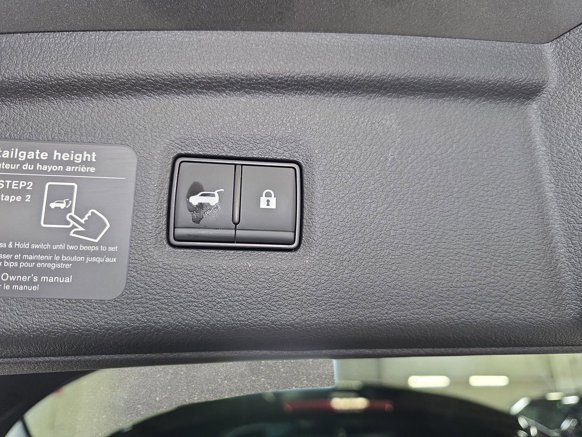 Certified 2025 INFINITI QX50 Luxe w/ Accent Package image 13