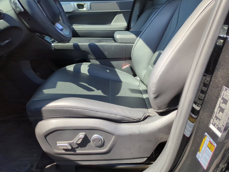 Used 2025 Hyundai Santa Fe XRT AWD/4WD image 9