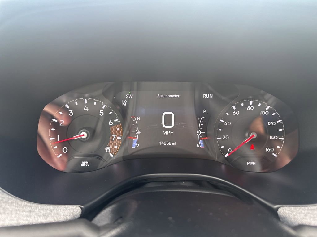 Used 2025 Jeep Compass Latitude AWD/4WD image 18