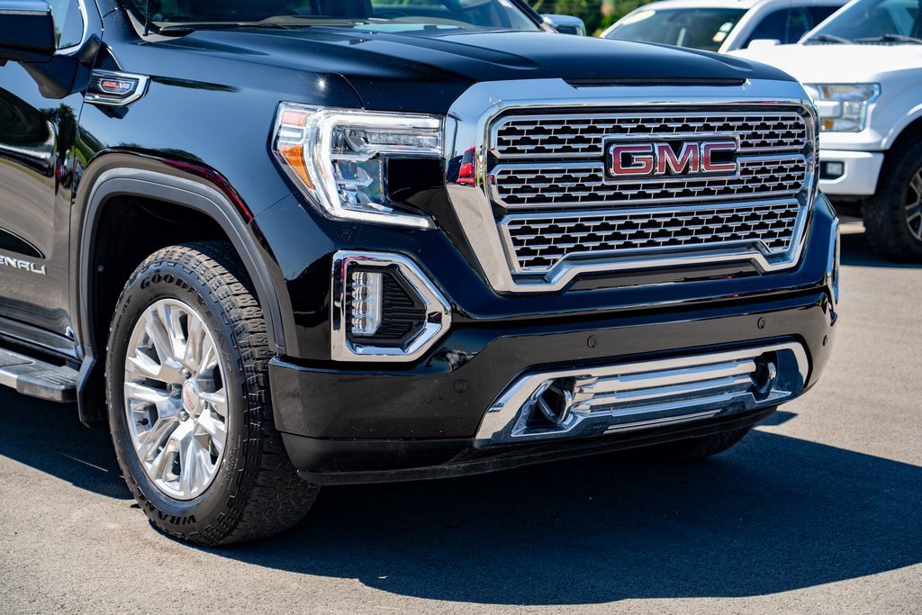 Used 2022 GMC Sierra 1500 Denali w/ Driver Alert Package II AWD/4WD image 6