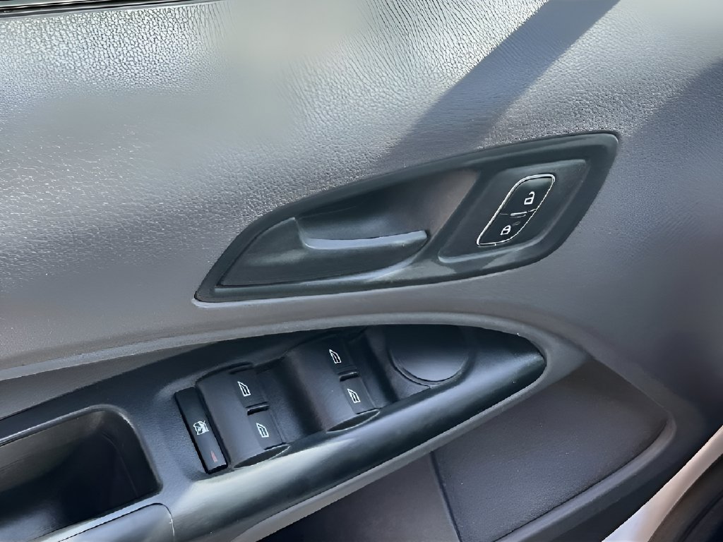 Used 2022 Ford Transit Connect XL FWD image 17