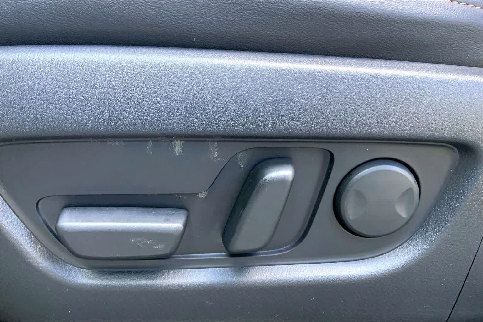 Certified 2024 MAZDA CX-90 Plug-In Hybrid w/ Premium Plus AWD/4WD image 35