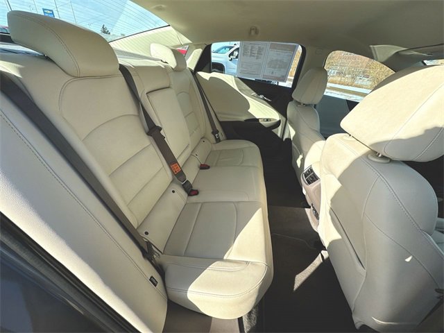 Used 2024 Chevrolet Malibu LT image 27