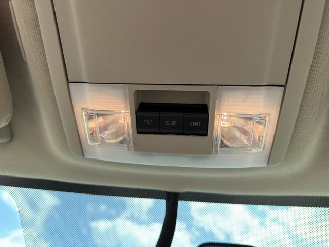 Used 2017 Lincoln Navigator Select AWD/4WD image 34
