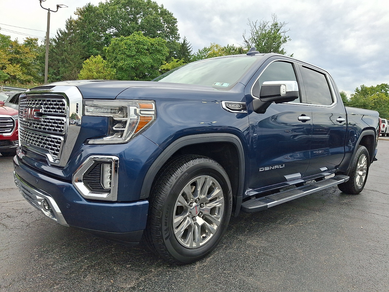 Used 2019 GMC Sierra 1500 Denali w/ Technology Package AWD/4WD image 3
