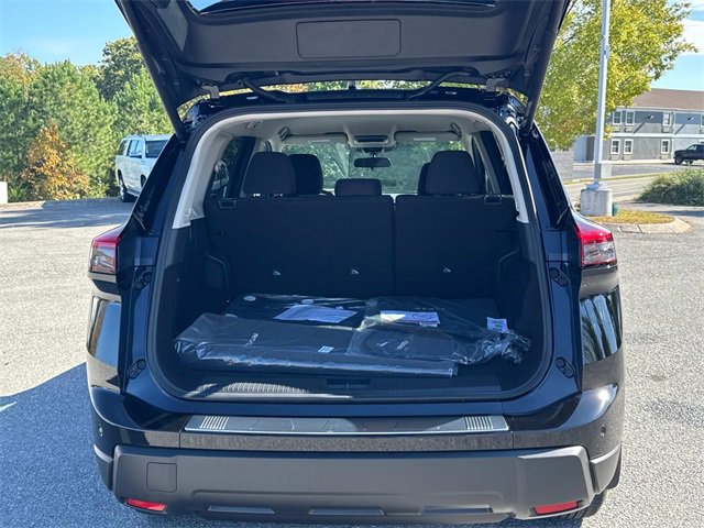 New 2026 Nissan Rogue SV image 13