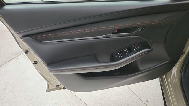 Used 2024 MAZDA MAZDA3 s image 17