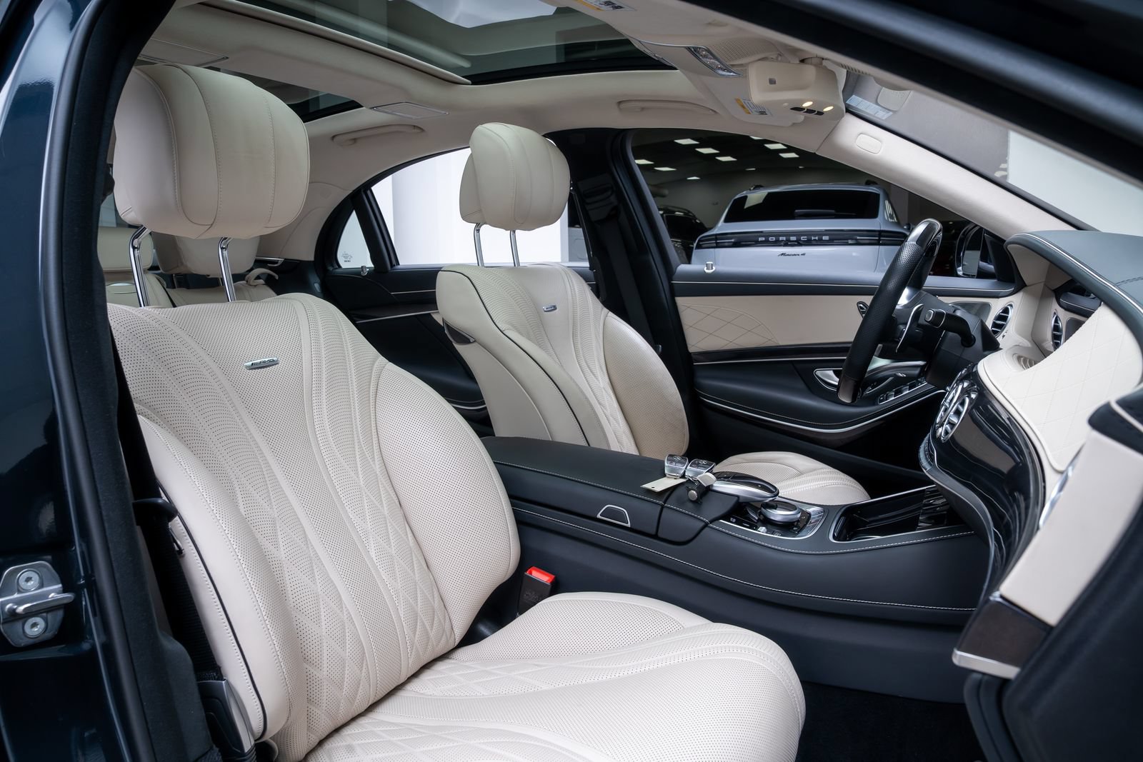 Used 2019 Mercedes-Benz S 63 AMG S 4MATIC Sedan image 27