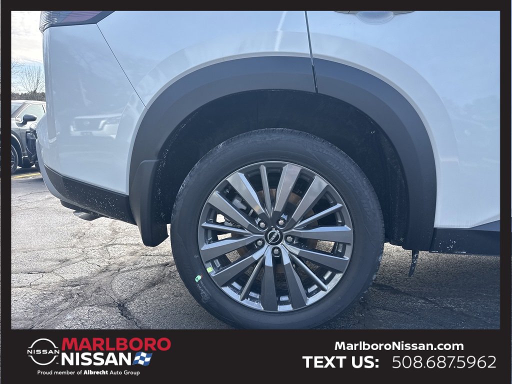 New 2025 Nissan Pathfinder SL w/ SL Premium Package image 9