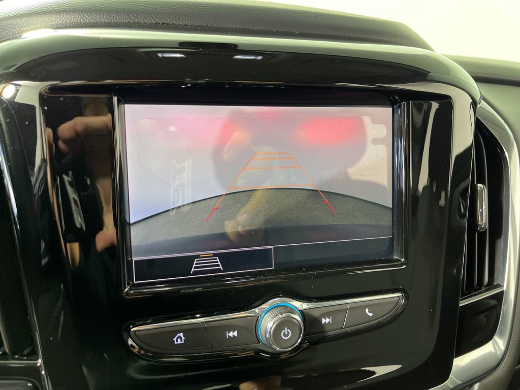 Used 2020 Chevrolet Traverse LS FWD image 23