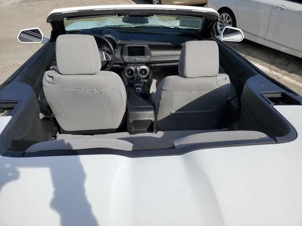 Used 2020 Chevrolet Camaro LT RWD image 19