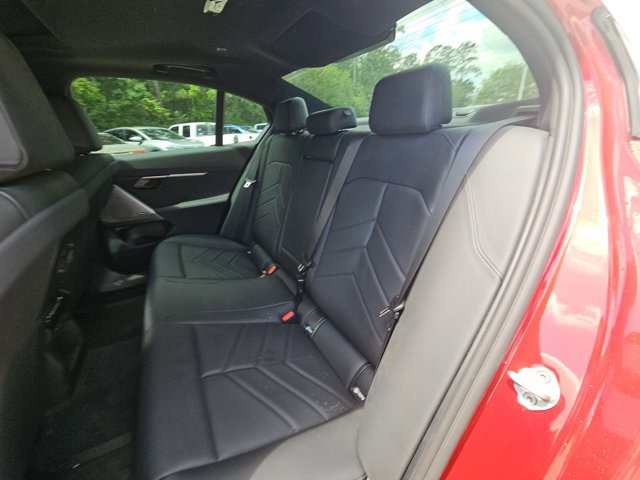 Used 2025 BMW i5 eDrive40i w/ M Sport Package RWD image 16