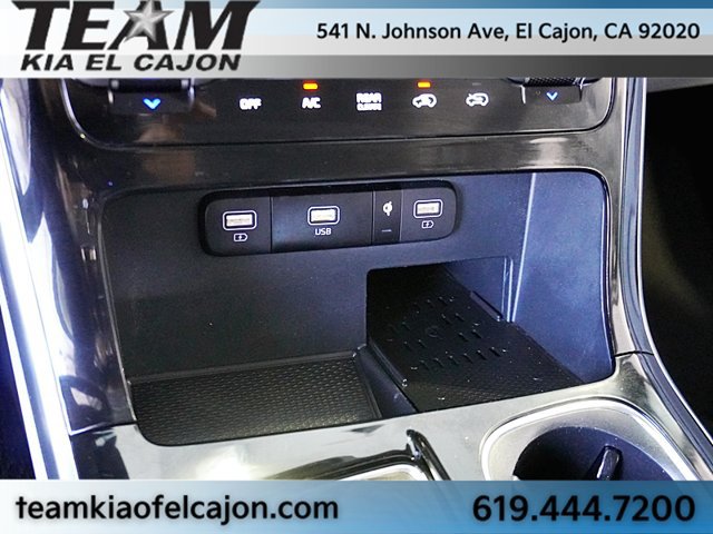 Certified 2024 Kia Carnival EX FWD image 33
