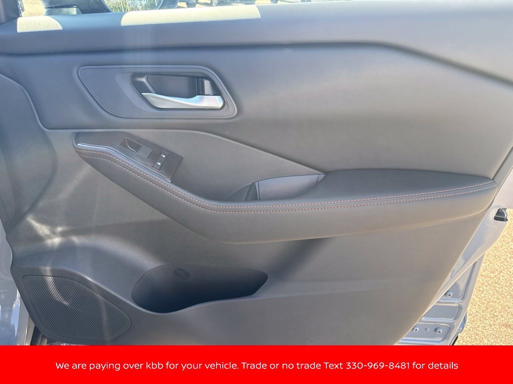 New 2027 Nissan Rogue SV w/ Rock Creek Premium Package AWD/4WD image 32