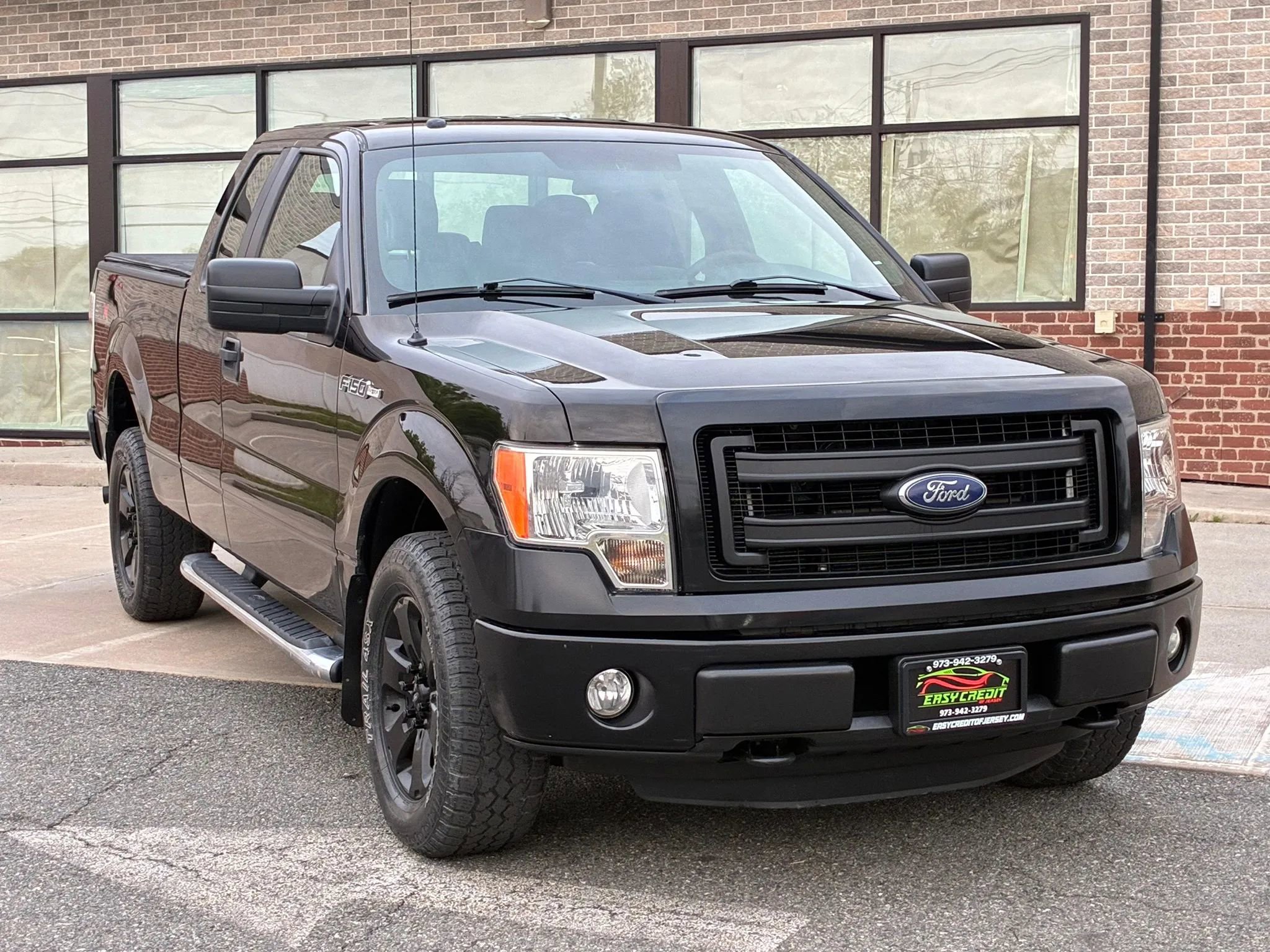Used 2013 Ford F150 STX w/ Mid Equipment Group AWD/4WD image 3