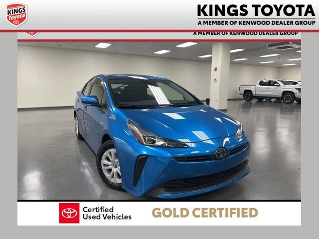 Certified 2021 Toyota Prius LE image 1