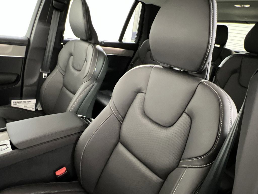 New 2026 Volvo XC90 B6 Ultra image 12