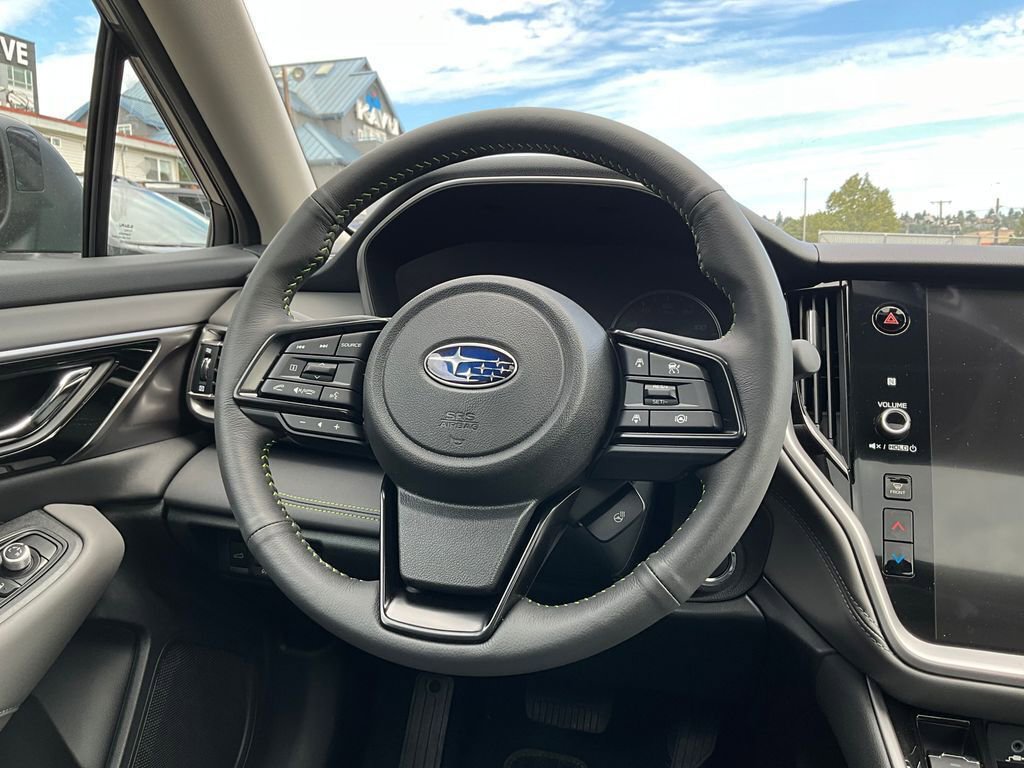 Certified 2025 Subaru Outback Onyx Edition AWD/4WD image 18