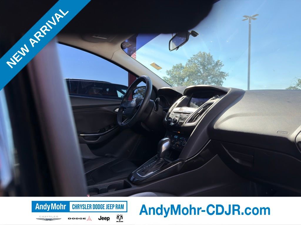 Used 2016 Ford Focus Titanium FWD image 26