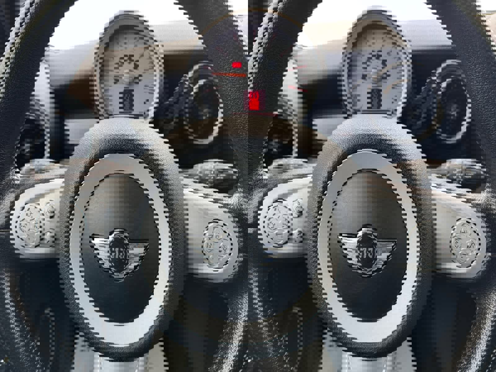 Used 2010 MINI Cooper Clubman John Cooper Works image 15