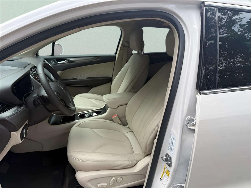 Used 2018 Lincoln MKC Premiere AWD/4WD image 19