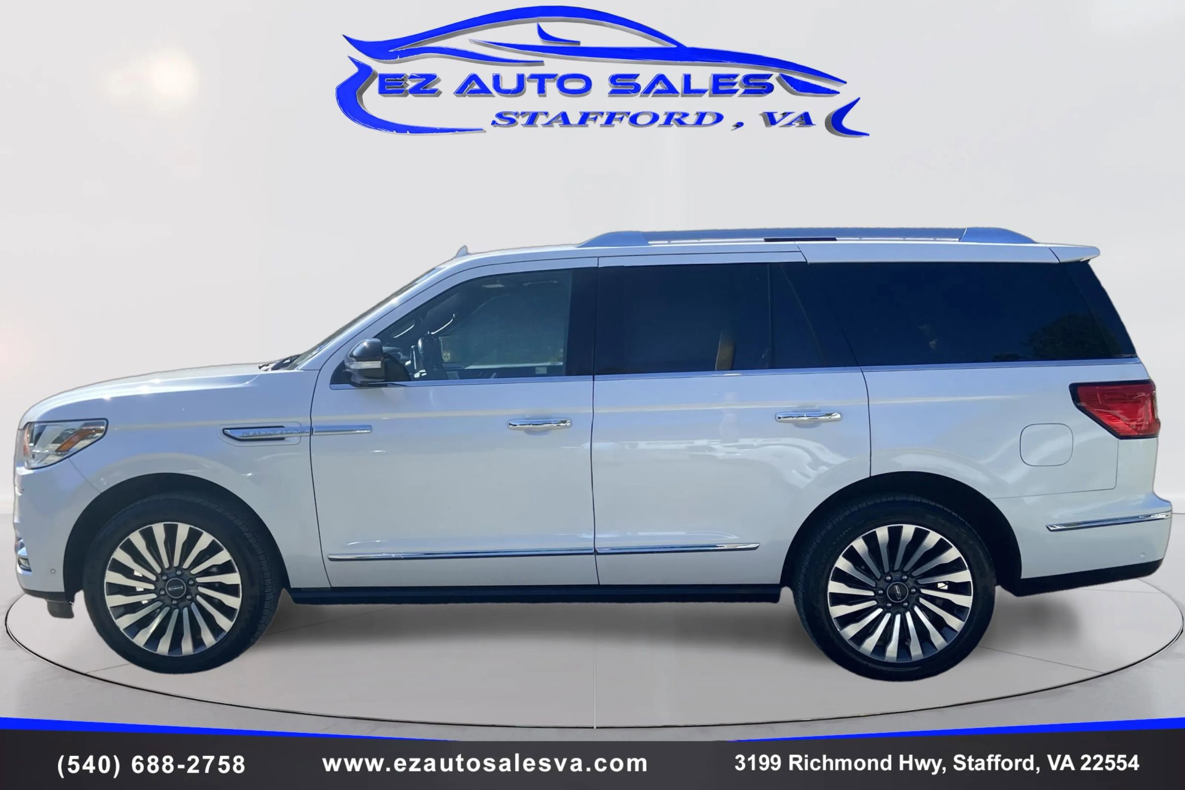 Used 2018 Lincoln Navigator Reserve w/ Technology Package AWD/4WD image 8